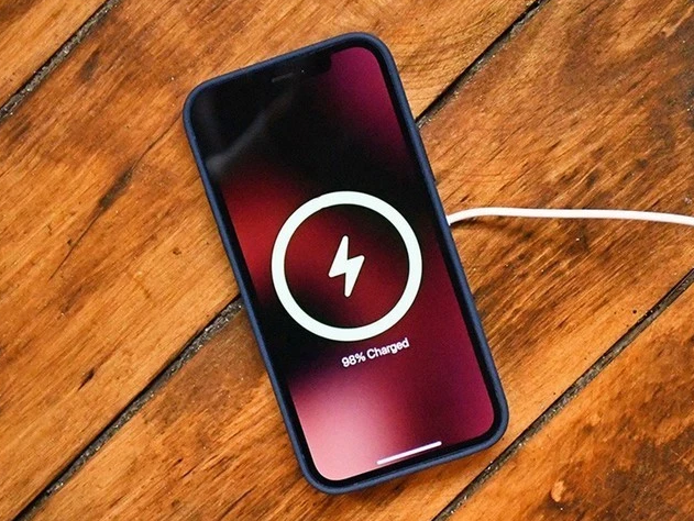 和平苹果手机维修分享iPhone 12可以随便充电吗 
